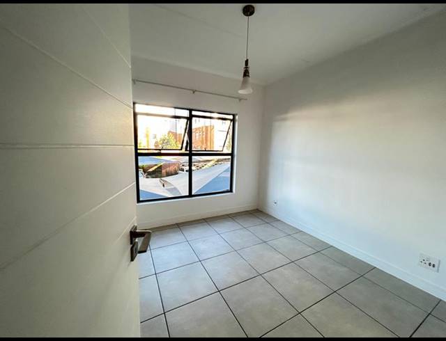 1 BEDROOM APARTMENT FOR SALE IN LINBRO PARK